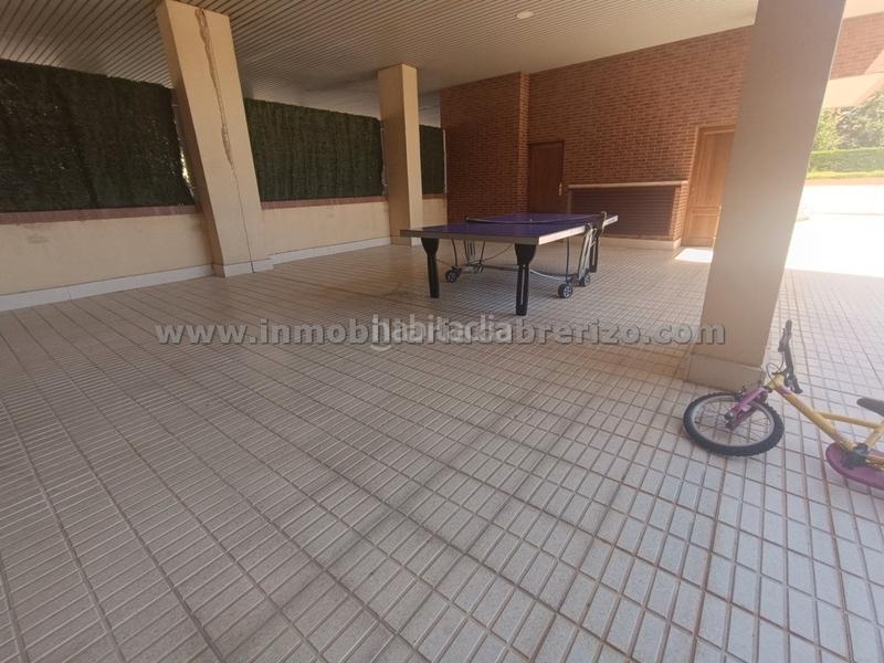 Foto cc316d73-6d7e-42be-9957-75e41851177f. Apartament amb calefacció aparcament piscina a Portillejo - Valdegastea Logroño