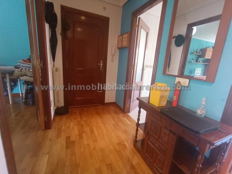Foto e738e0ef-801d-489f-817c-dcaff15f41a0. Apartament amb calefacció aparcament piscina a Portillejo - Valdegastea Logroño