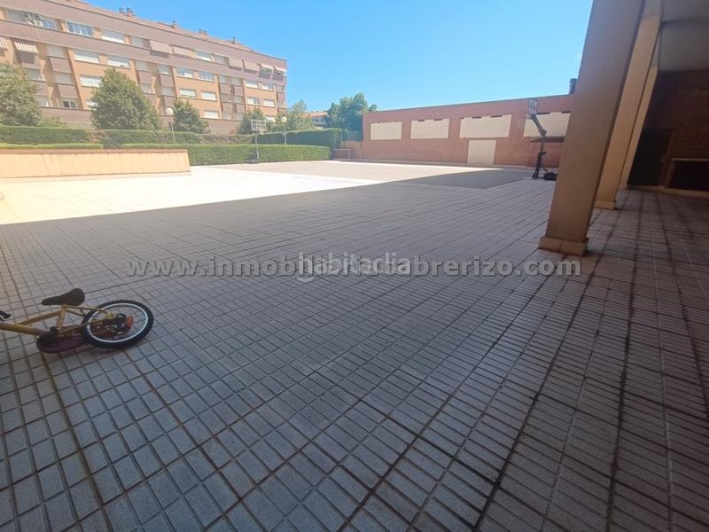 Foto eef7fda1-78b6-481d-83a6-5590a175515d. Apartament amb calefacció aparcament piscina a Portillejo - Valdegastea Logroño
