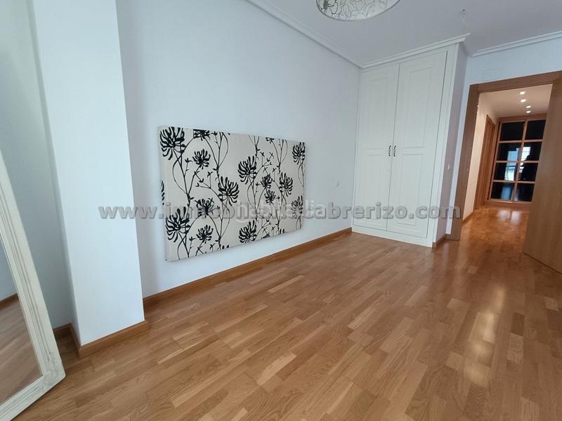 Foto b29575aa-7b71-4882-a9b1-f0775e0725f2. Apartamento en Lardero