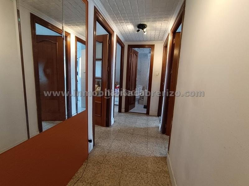 Foto c36fc7da-5081-4ee2-81f2-3c472a31cf18. Piso en Jesuitas Logroño