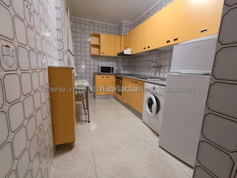 Foto dc8a04b6-47d7-4224-be2b-3255060ec975. Miete etagenwohnung mit heizung in Juzgados Logroño