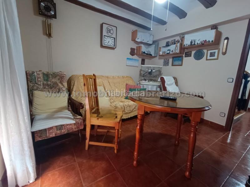 Foto 21677f09-367b-4f00-89d3-c5351503503a. Casa en Alberite