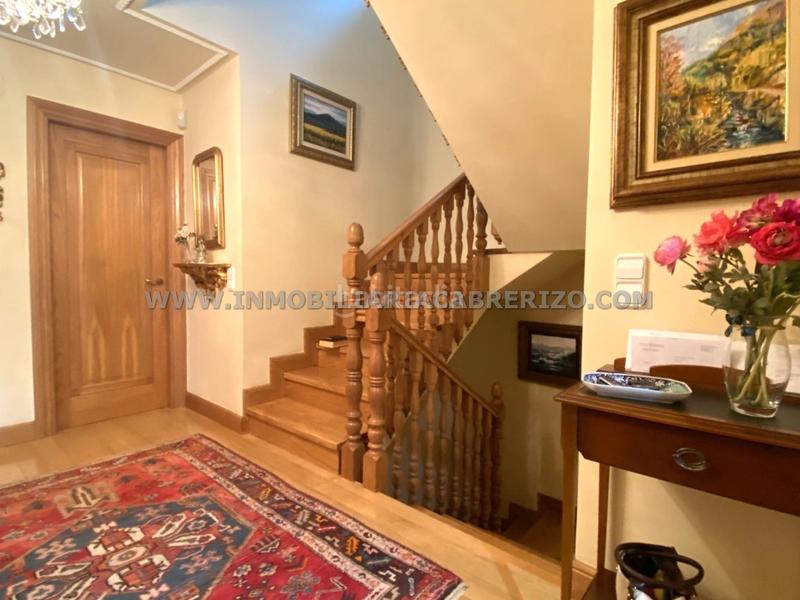 Foto 7adc49f8-ead4-4ea9-b4bb-2504e78f51f2. Chalet con riscaldamento parcheggio in Olaz Valle de Egüés / Eguesibar