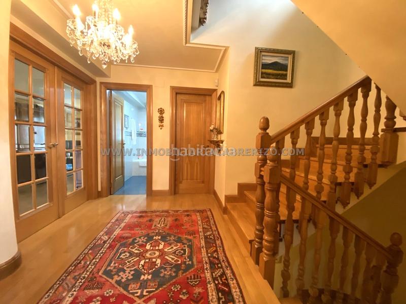 Foto 85cf7ba1-cad8-4965-8885-24f580e5b409. Chalet con riscaldamento parcheggio in Olaz Valle de Egüés / Eguesibar