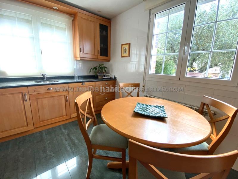 Foto c812ddb2-8125-44da-b081-8d7802d4ef7c. Chalet con riscaldamento parcheggio in Olaz Valle de Egüés / Eguesibar