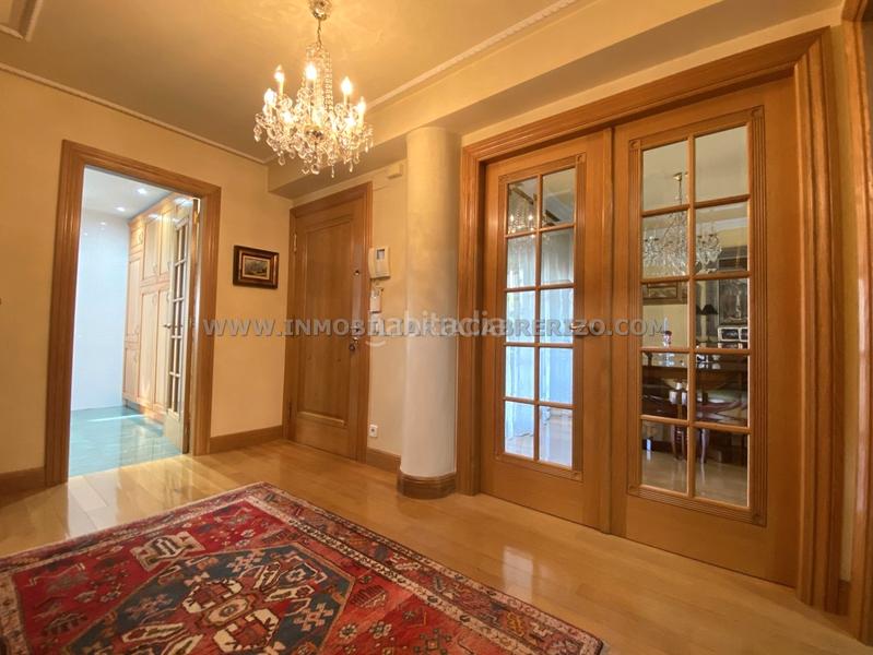 Foto d4b3680a-3ad5-4cdf-8001-fcea4da1b2a3. Chalet con riscaldamento parcheggio in Olaz Valle de Egüés / Eguesibar