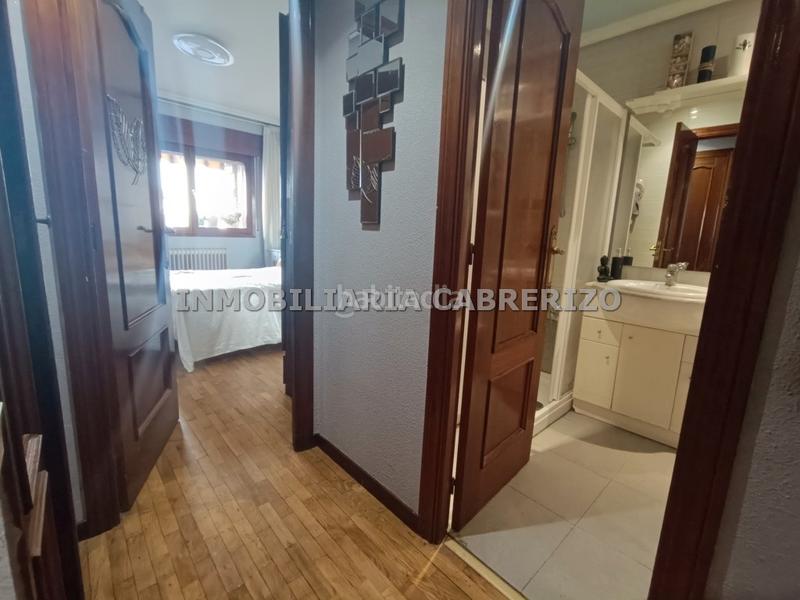 Foto 960f7c05-5902-4ca3-a673-02fe79c18e69. Etagenwohnung mit heizung in Juzgados Logroño