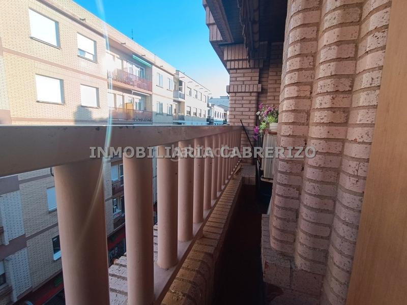 Foto 5a5ca911-aa50-44f3-b3b8-2d93389a17e3. Flat with heating in Juzgados Logroño