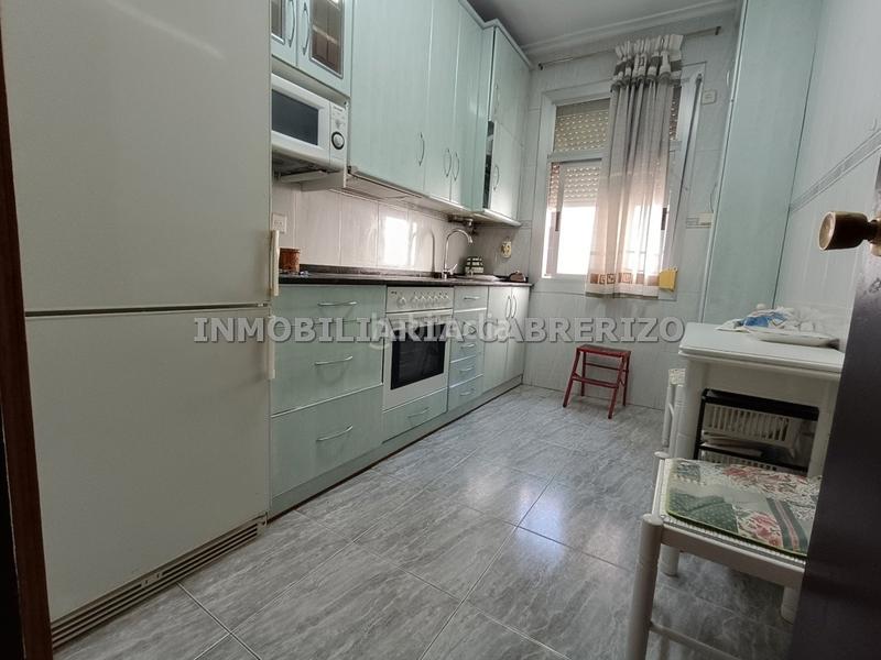 Foto 078fda4d-9831-4da2-bb8c-3513bc928ff7. Flat with heating in Oeste Logroño