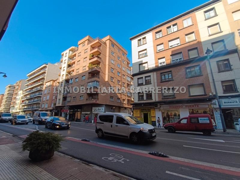 Foto 317f6b7d-a64d-4aa0-a1f1-3309b56a7fec. Piso en Oeste Logroño