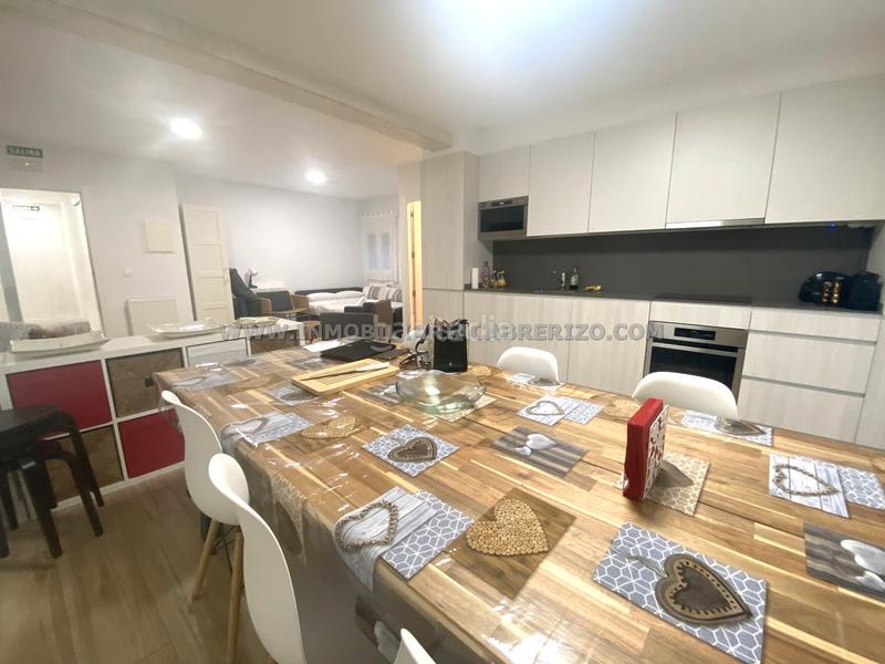 Foto 3ab4a9e1-84ab-4936-83f1-654e6a775377. Appartamento con riscaldamento in Casco Antiguo Pamplona / Iruña