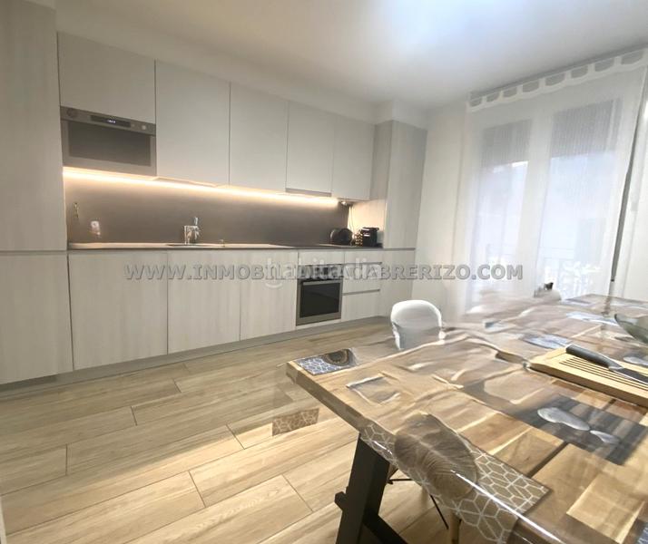 Foto 3e33d55e-5768-42fd-9cad-a5d9e785389c. Appartamento con riscaldamento in Casco Antiguo Pamplona / Iruña