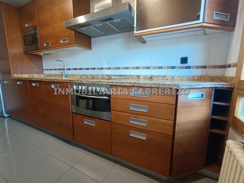 Foto 7f4ed628-dbfd-488d-9522-ebab371fce68. Lloguer estudi amb calefacció piscina a La Cava - Fardachón Logroño