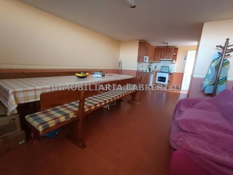 Foto c2facd8c-8e4c-48b3-8695-37eb12780da3. Pis amb calefacció aparcament piscina a La Portalada - Varea Logroño