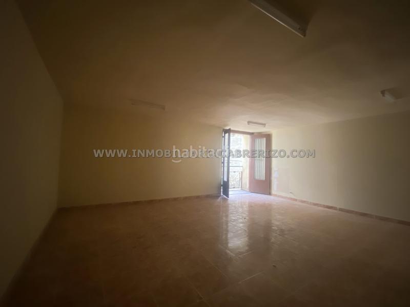 Foto 87eb16be-7367-489c-a2f4-997a6b1cceee. Local comercial a Casco Antiguo Pamplona / Iruña