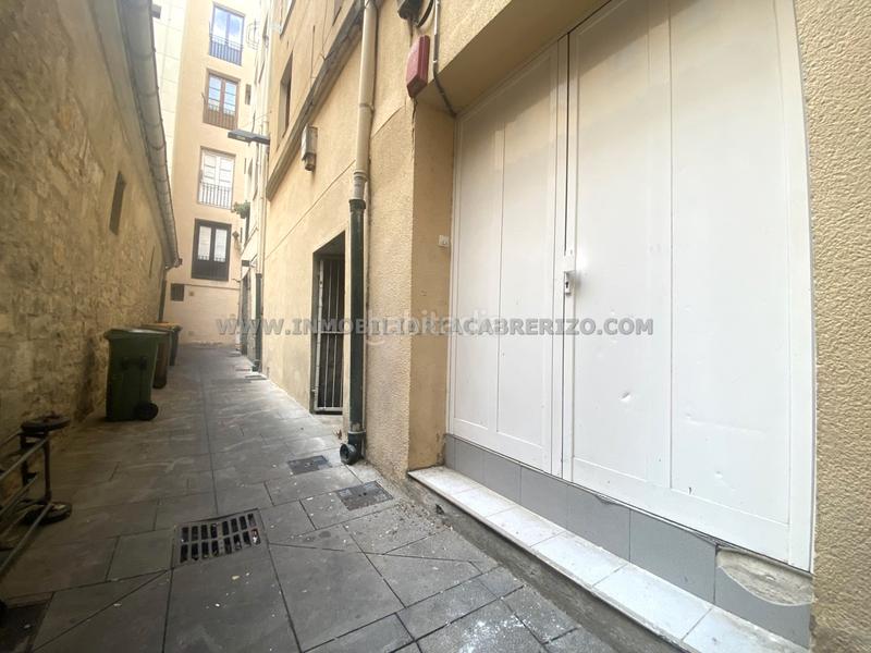 Foto 8fca488b-3fd1-4481-bfc7-2a79e6d5e30f. Local comercial a Casco Antiguo Pamplona / Iruña