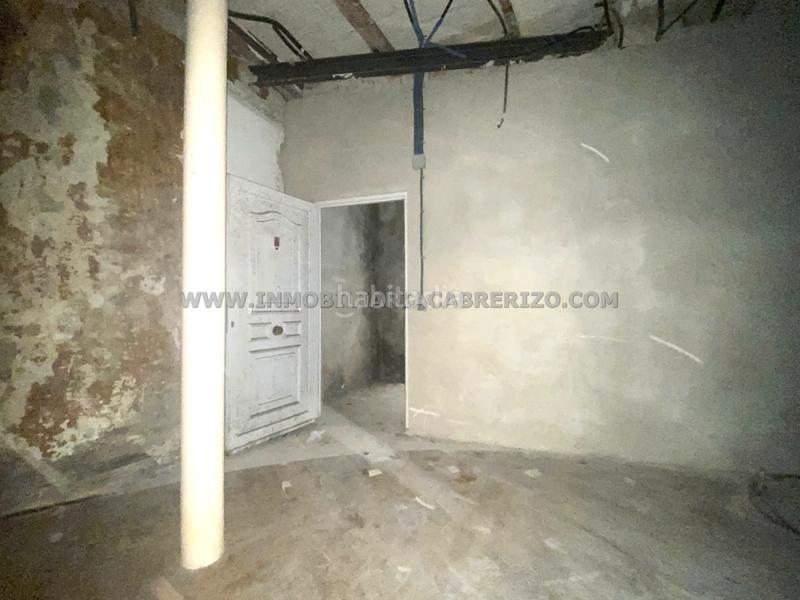 Foto b7ec7fe5-fd40-4545-9393-bb5e984166ef. Local comercial a Casco Antiguo Pamplona / Iruña