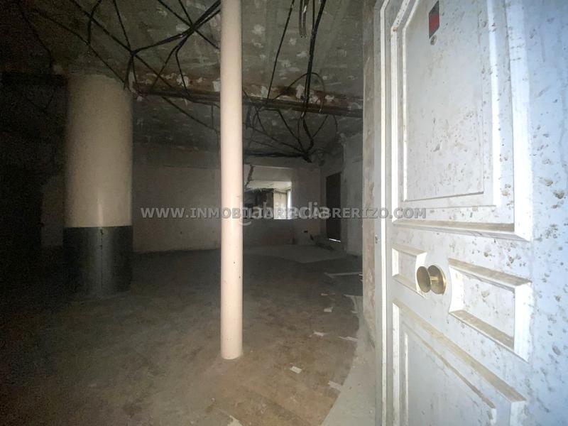 Foto c00946c5-0f76-4286-88a7-2a61a40638b6. Local comercial a Casco Antiguo Pamplona / Iruña