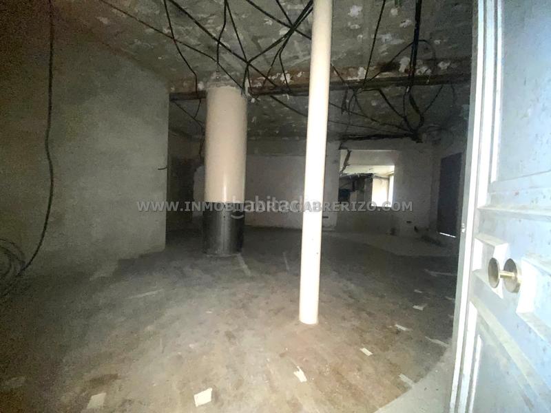 Foto d3b34656-5a1d-4bb7-a89e-5254407d48f8. Local comercial a Casco Antiguo Pamplona / Iruña