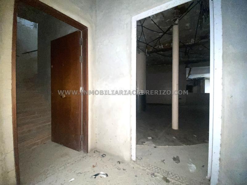 Foto da1ce54e-06f5-47cc-868e-0e70b47c1979. Local comercial a Casco Antiguo Pamplona / Iruña