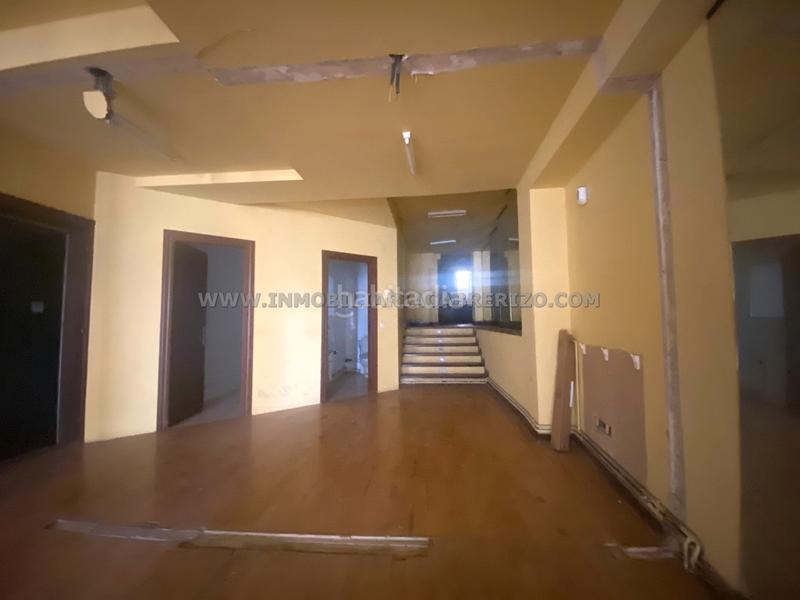 Foto fe3175f7-aeb6-4d2a-856f-9913163a460b. Local comercial a Casco Antiguo Pamplona / Iruña