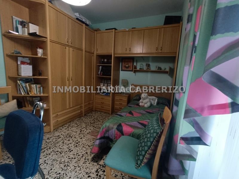 Foto 4a4c428f-a2c0-4890-a26b-f790febfa0e6. Pis amb calefacció a Jesuitas Logroño