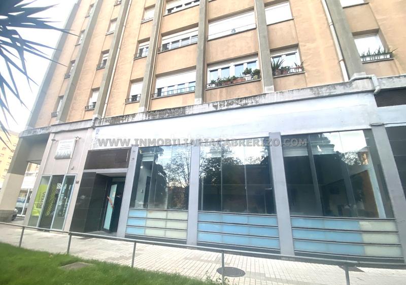 Foto d1a6e59f-5ec1-44c6-831a-54be895672c5. Geschäftsraum in Barañáin / Barañain