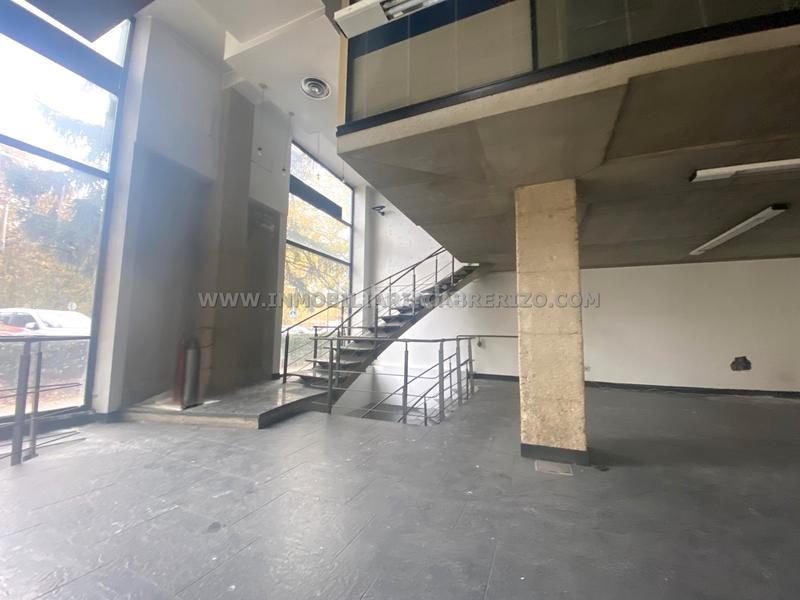 Foto 5f7e8db4-2c5b-4bd3-ace7-546cead9abd0. Business premise in Iturrama Pamplona / Iruña