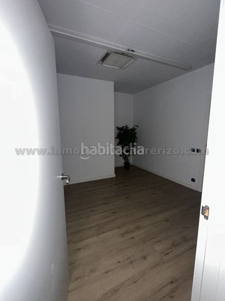 Foto 3c4a7edb-faf7-4eeb-b970-c946705ea9f0. Lloguer local comercial amb calefacció a Gran Via Logroño