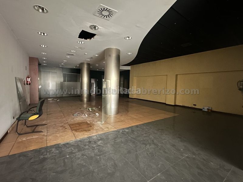 Foto 9623404d-f898-412e-8050-f3d7de1cfdf1. Lloguer local comercial amb calefacció a Gran Via Logroño