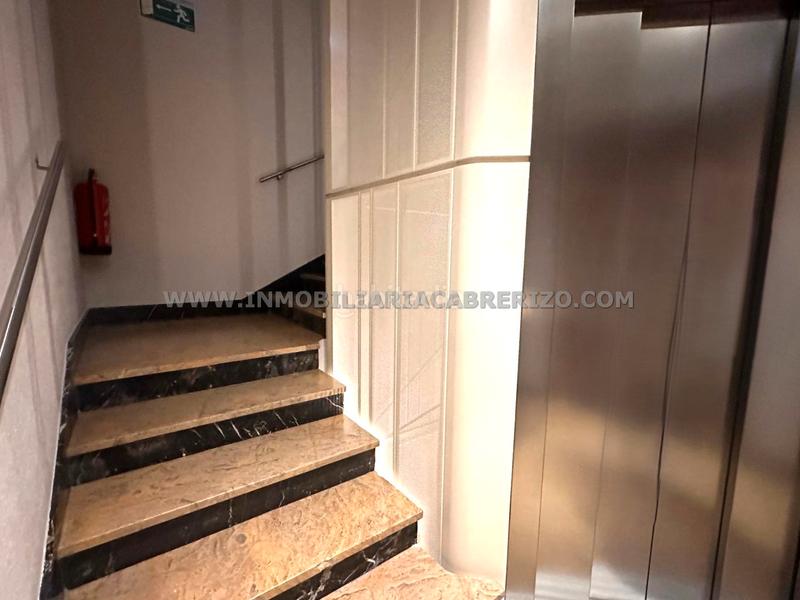 Foto 3f06c685-9013-43b9-b65b-c56d46752a73. Flat with heating in Segundo Ensanche Pamplona / Iruña