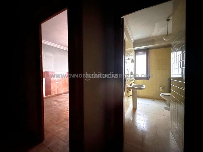 Foto 892c697f-8c1d-4005-a7df-4472854fbdef. Flat with heating in Segundo Ensanche Pamplona / Iruña