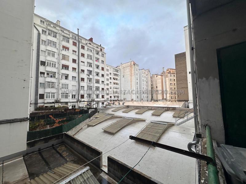 Foto a04dbb8c-3081-4104-82c6-446b21fed47a. Flat with heating in Segundo Ensanche Pamplona / Iruña