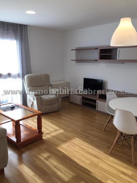 Foto 9ca417b6-d6ad-4c3c-8835-17a276817935. Piso en Clavijo