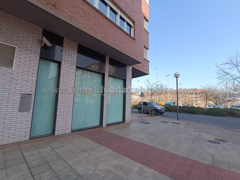 Foto 2190a3c5-7f6b-4e04-a9dc-e19ba31d1242. Business premise with heating in Oeste Logroño
