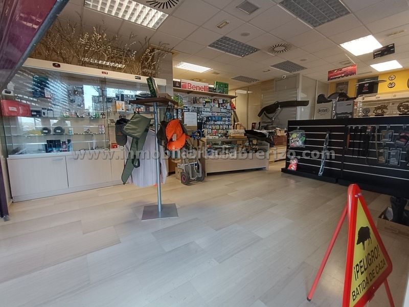 Foto ea6e701a-0768-44e7-b1c1-732d38271e29. Business premise with heating in Oeste Logroño
