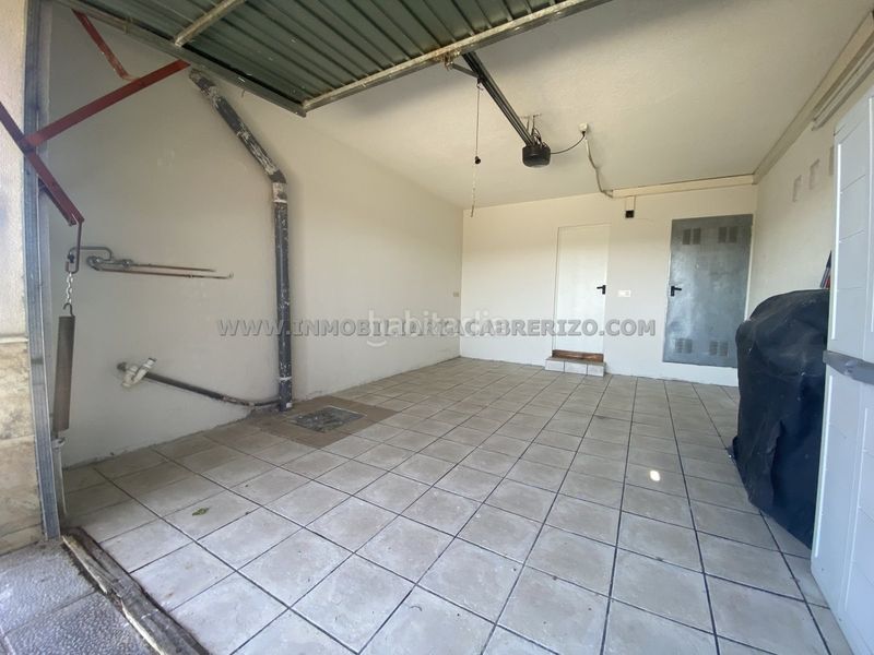 Foto ac872ff7-2568-4fb7-a4f6-b8b5e9a65c54. Casa amb xemeneia calefacció aparcament piscina a Olóriz