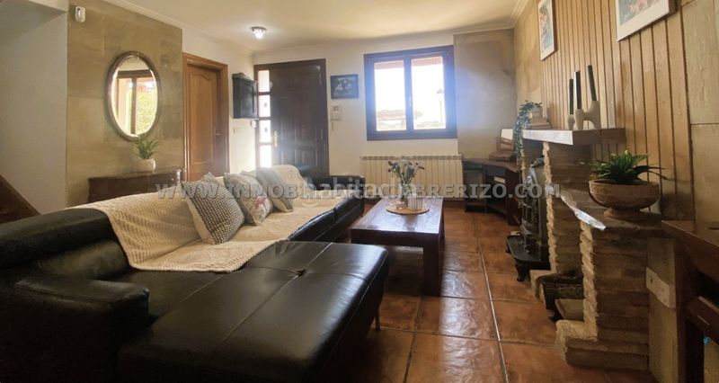 Foto e1d16000-29a3-4b6e-8cfe-8c81d1460f57. Casa amb xemeneia calefacció aparcament piscina a Olóriz