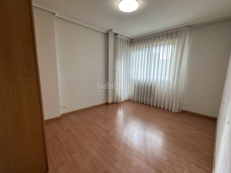 Foto 4166d5da-5a69-4b5f-8aeb-f749925296bd. Pis amb calefacció aparcament piscina a Portillejo - Valdegastea Logroño