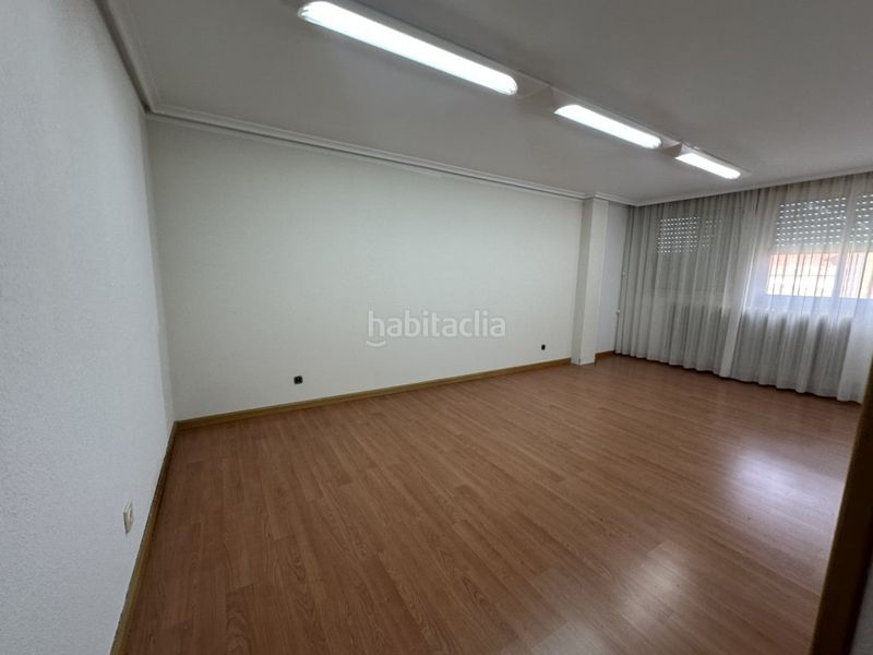 Foto ad25159b-bfc5-482f-ba6e-b88b19c04af9. Pis amb calefacció aparcament piscina a Portillejo - Valdegastea Logroño