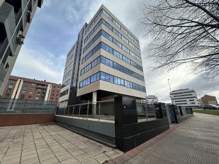 Miete Büro in Calle piqueras 31