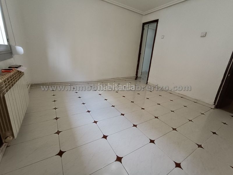 Foto 2054792a-d49b-4d21-81af-cd79aa43ec76. Apartamento en Jesuitas Logroño