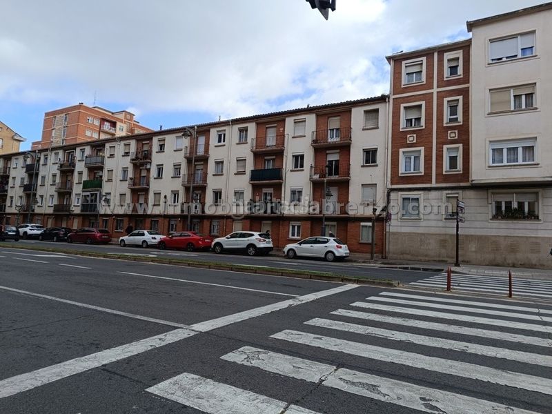 Foto 2e85294f-5150-408d-a64c-5913457cee68. Apartamento en Jesuitas Logroño