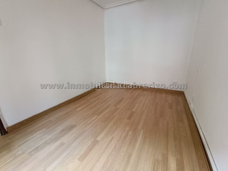 Foto 63ee4cfa-035e-47ac-addb-a8015aa3574f. Apartamento en Jesuitas Logroño