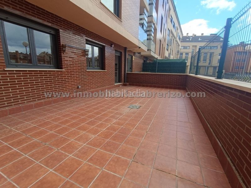 Foto 0cd1055a-e3bc-4f14-83e3-7180d308952f. Apartament amb calefacció aparcament a Villamediana de Iregua
