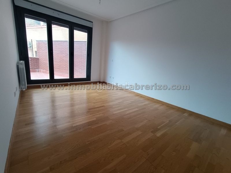 Foto 7e2a7f80-1a83-4d9b-90b4-414d4342e57c. Apartament amb calefacció aparcament a Villamediana de Iregua
