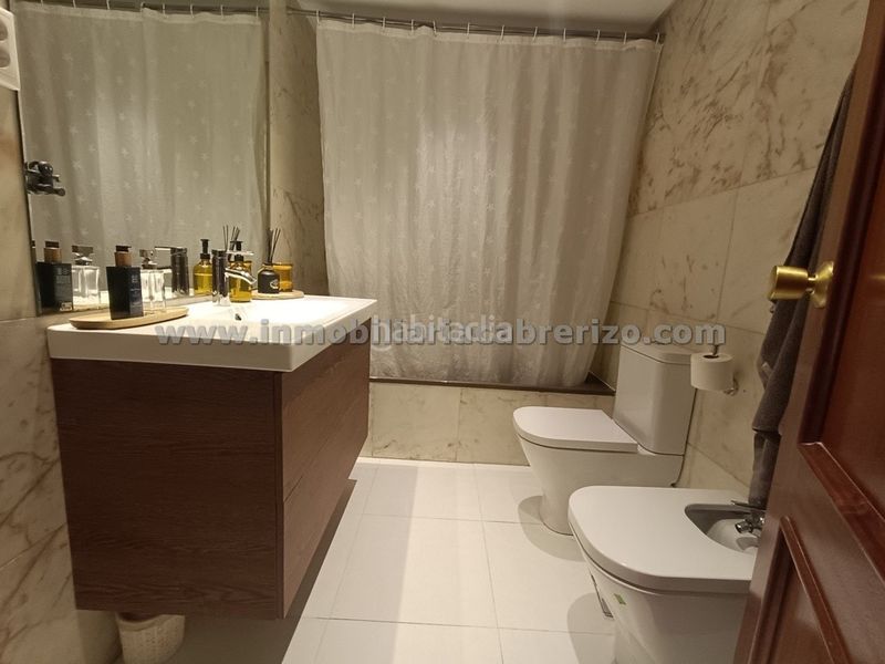 Foto e4191882-8bfa-461a-ad67-43e5968f9037. Pis amb calefacció a Gran Via Logroño