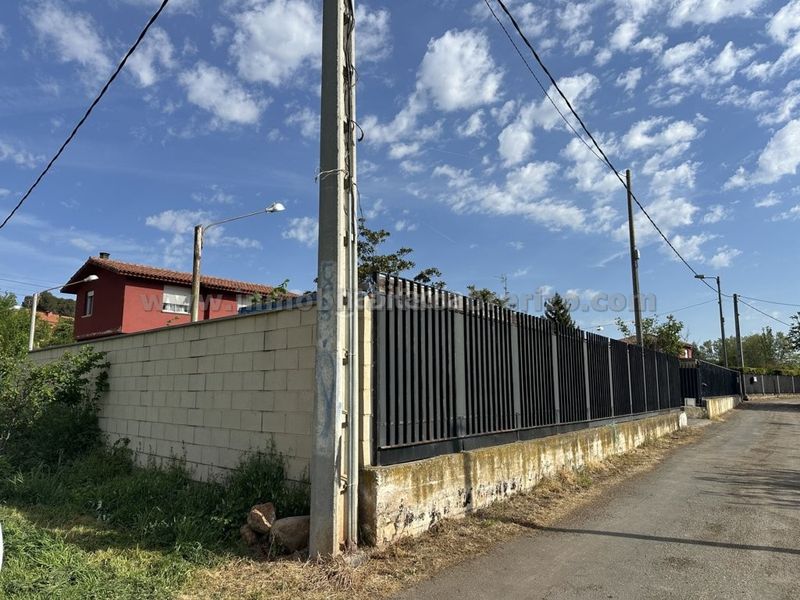 Foto a8cb01f2-b2b6-47a9-a79b-aa07547d4ef7. Finca rústica a Nalda