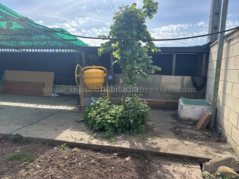 Foto c1a1fd24-0bf6-497d-9f08-9b9241278584. Finca rústica a Nalda